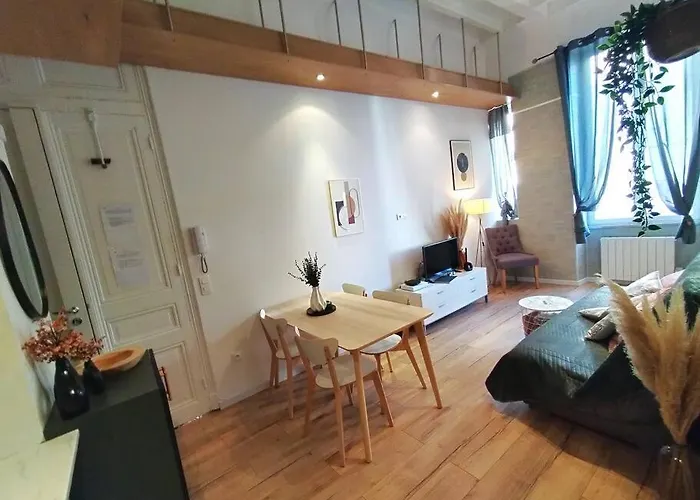 Apartmán New Bioves Citron Calme Clim Wifi Plage, Renove Menton