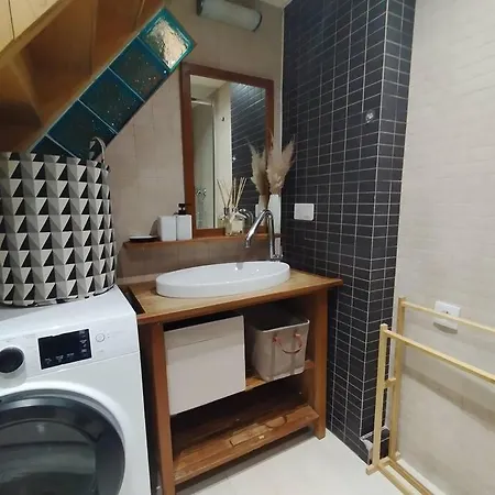 New Bioves Citron Calme Clim Wifi Plage, Renove Appartement Menton