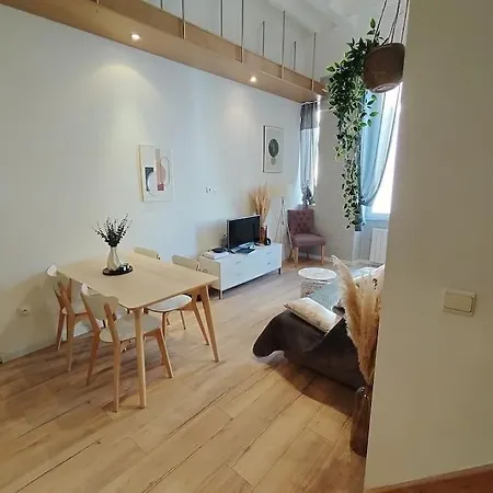 New Bioves Citron Calme Clim Wifi Plage, Renove Appartement Menton