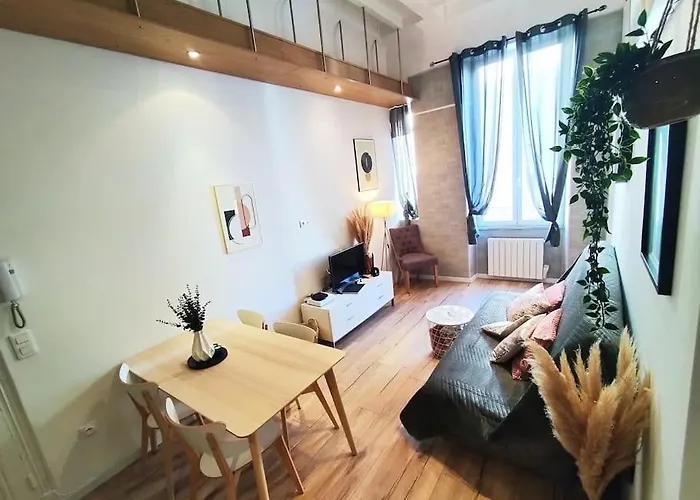 New Biovès Citron Calme Clim Wifi Plage, Renové *